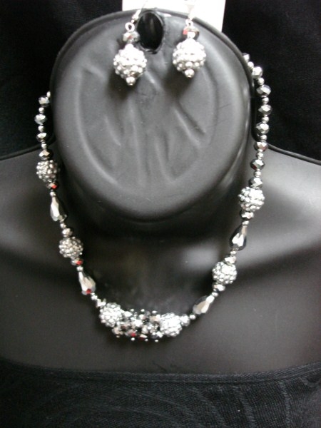 Allegro Necklace Set